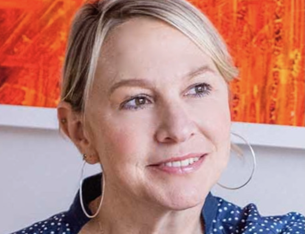 Kelly Vogel Headshot